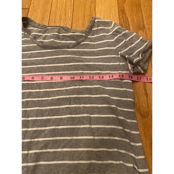 Bumpstart, women's maternity grey/white striped short sleeve shirt size small - Picture 5 of 6